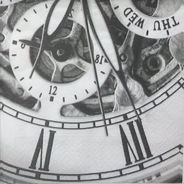 12063. Черно-белые часы
