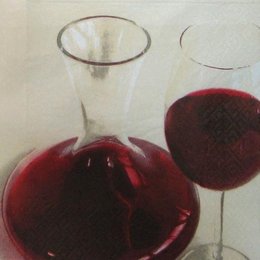 2130. Вино в бокале и кувшине